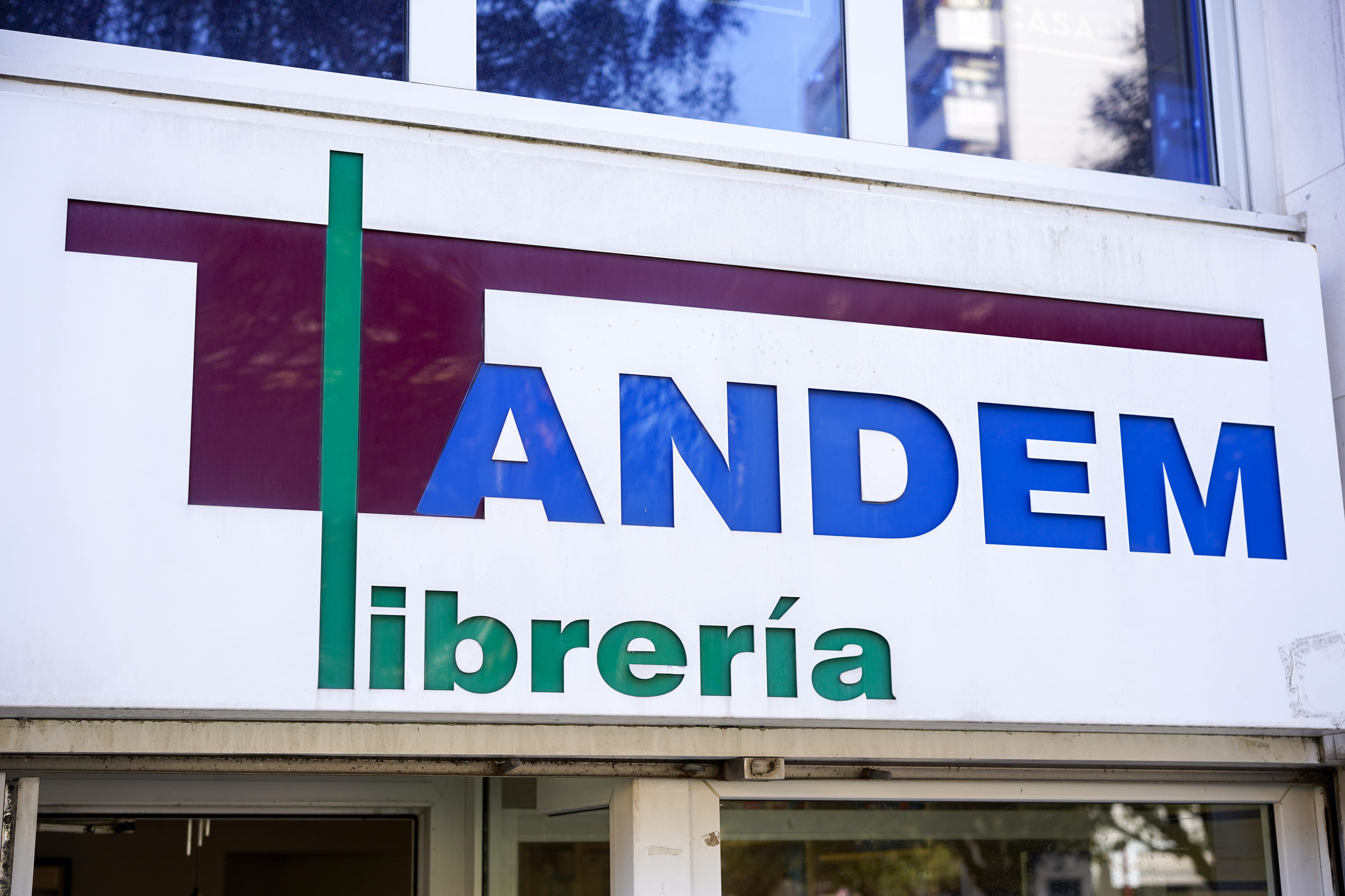 LIBRERÍA TANDEM