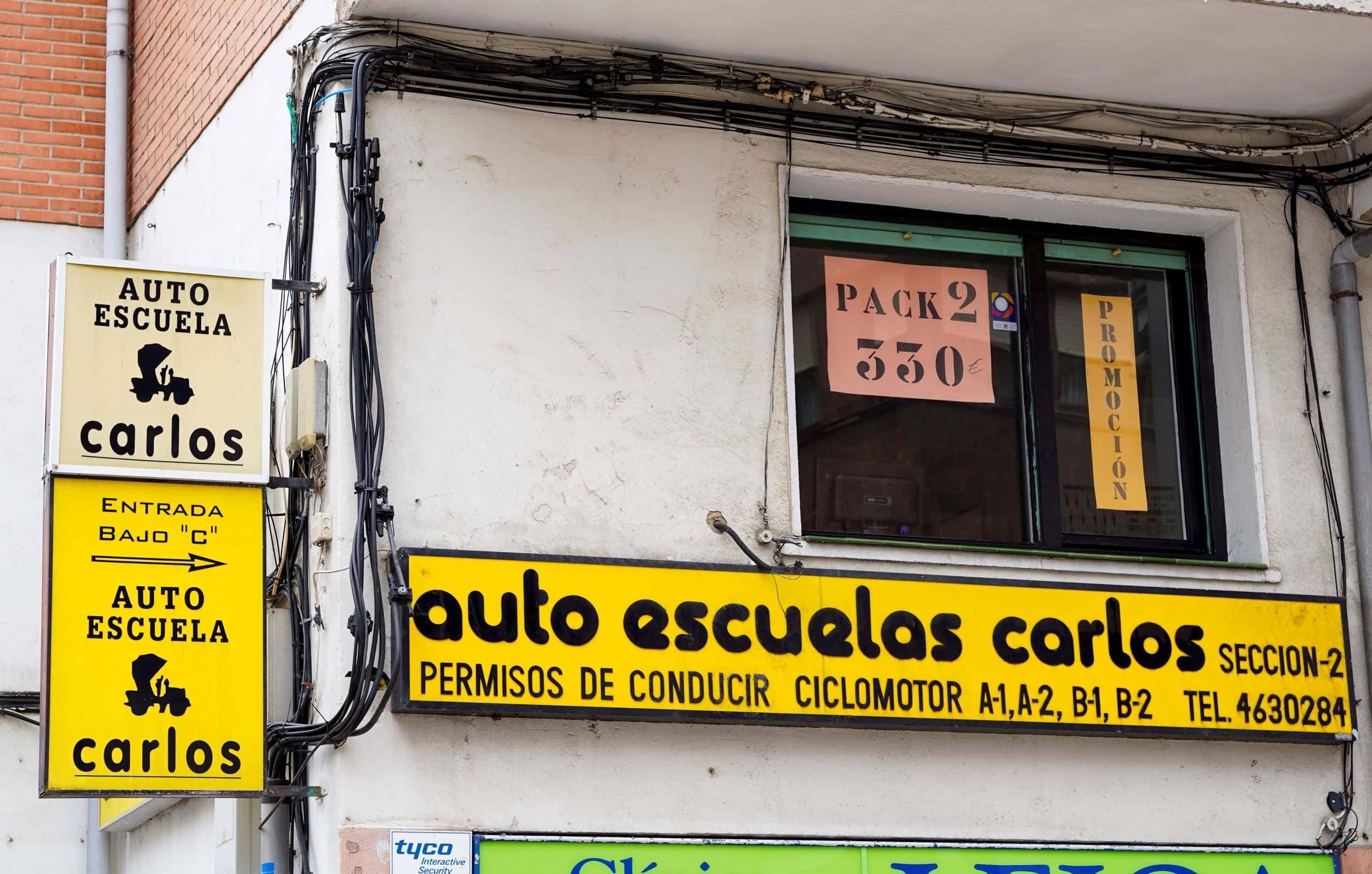 AUTOESCUELA CARLOS FORMACIÓN VIAL